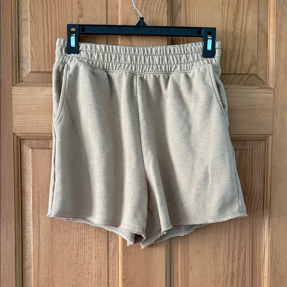 American Eagle Size Extra Small XS Women's Teen Girl Casual Tan Shorts
